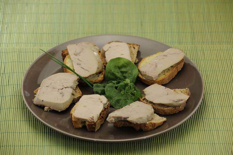 Foie gras d'oie entier 300g ( 7 à 8 personnes)